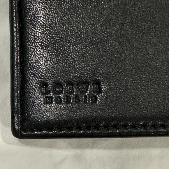 LOEWE Bifold Long Wallet - Picture 4 of 9